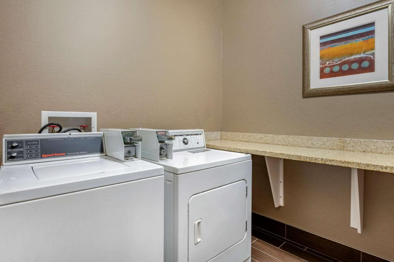 Comfort Suites Columbus West - Hilliard Esterno foto