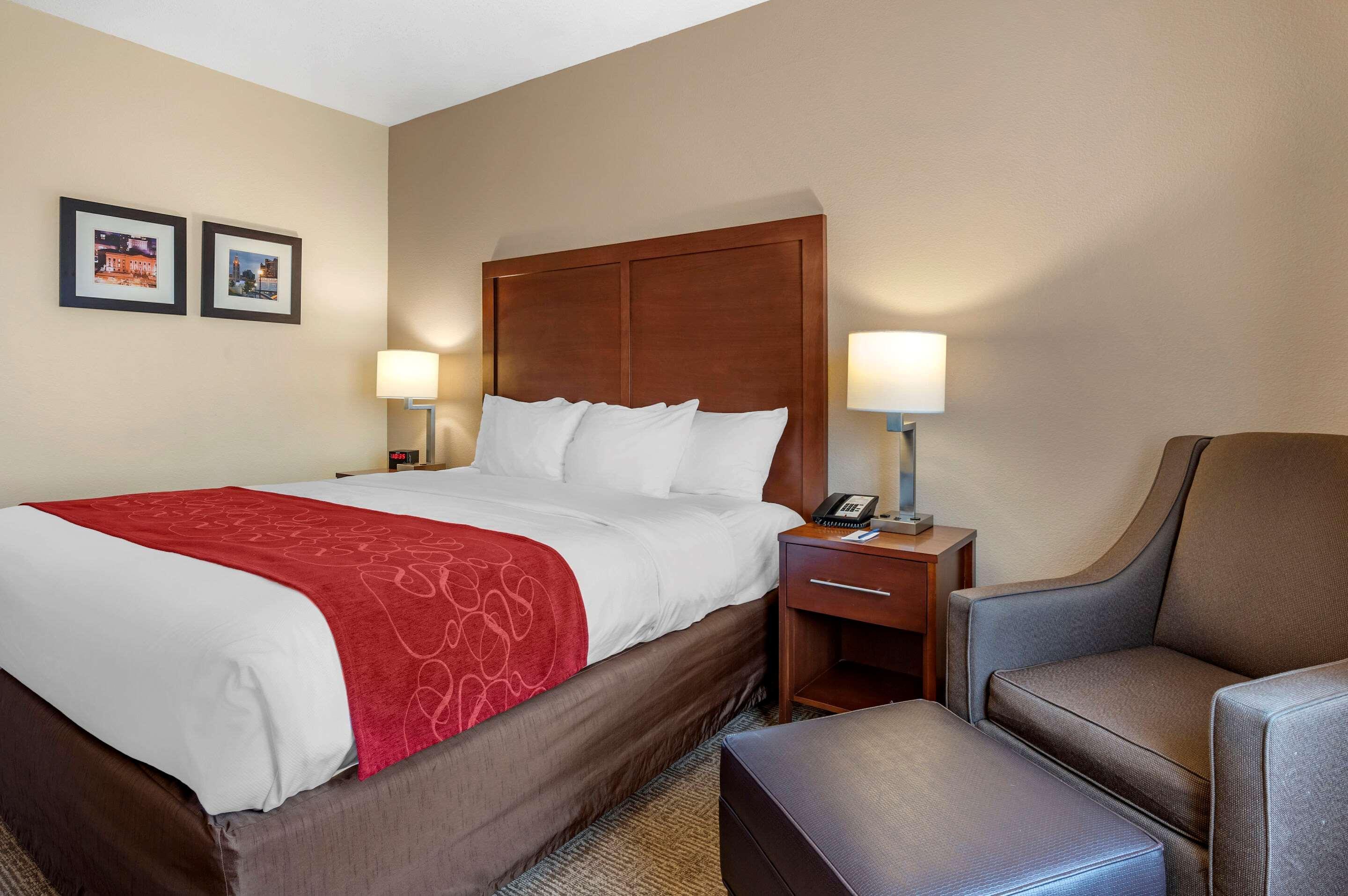 Comfort Suites Columbus West - Hilliard Esterno foto