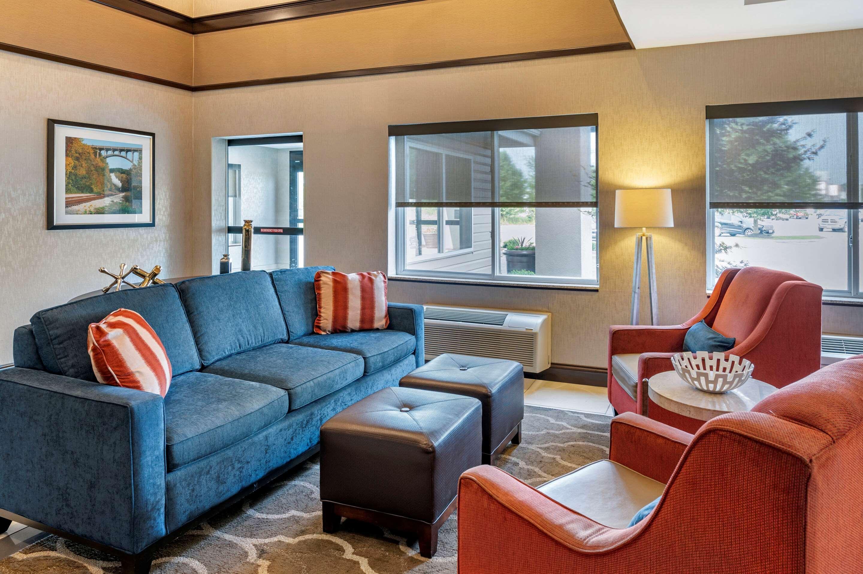 Comfort Suites Columbus West - Hilliard Esterno foto