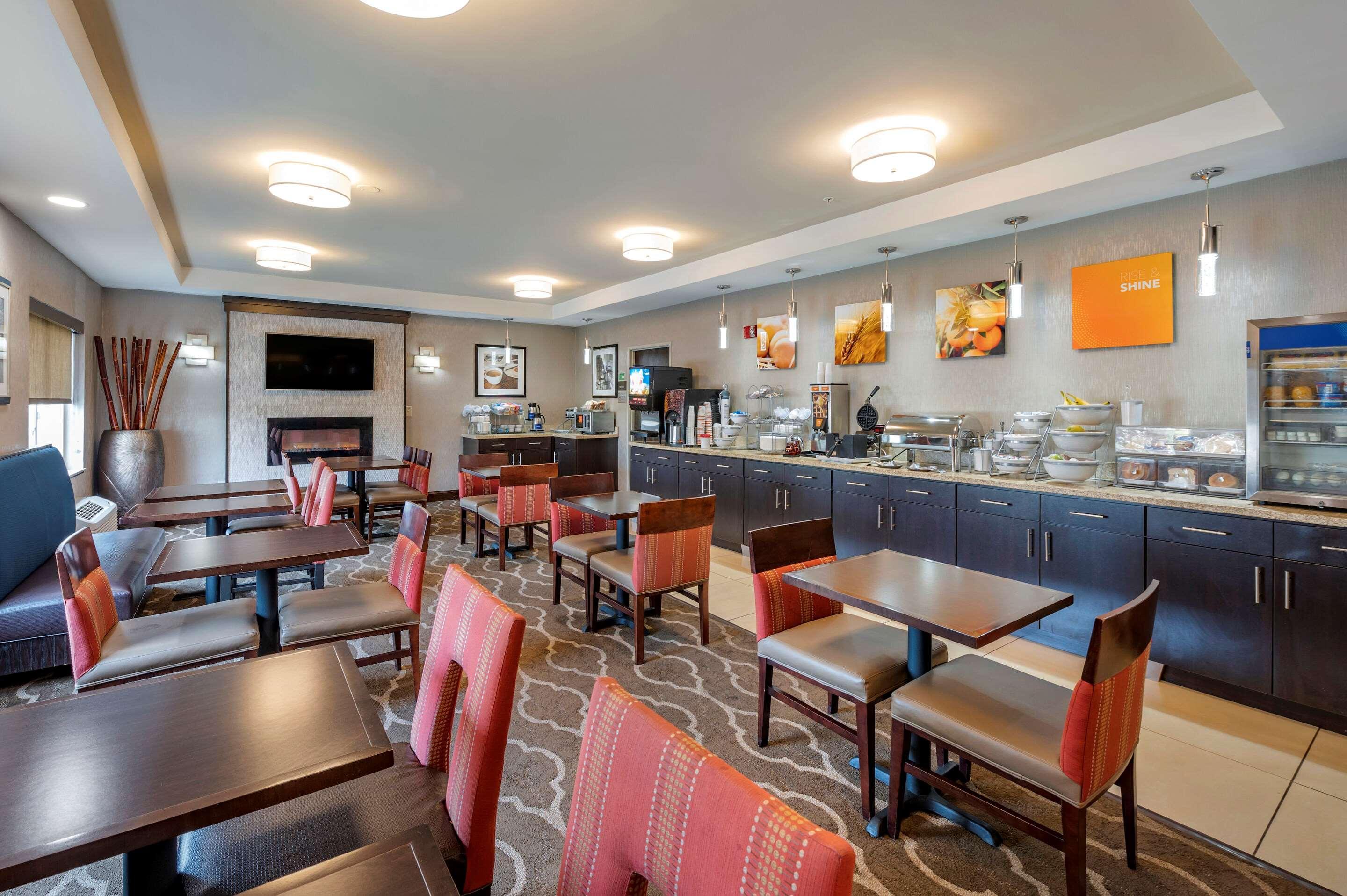 Comfort Suites Columbus West - Hilliard Esterno foto