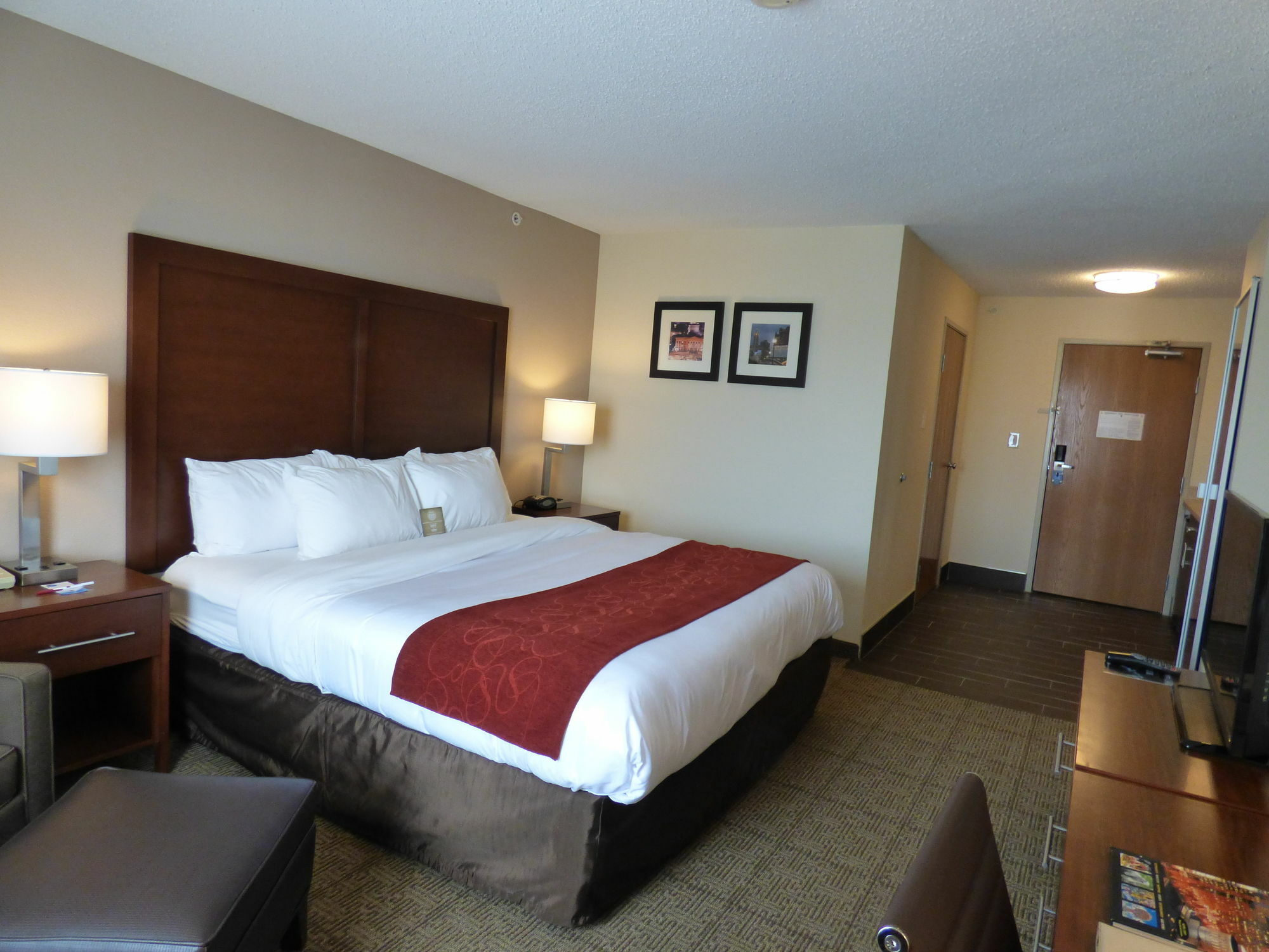 Comfort Suites Columbus West - Hilliard Esterno foto