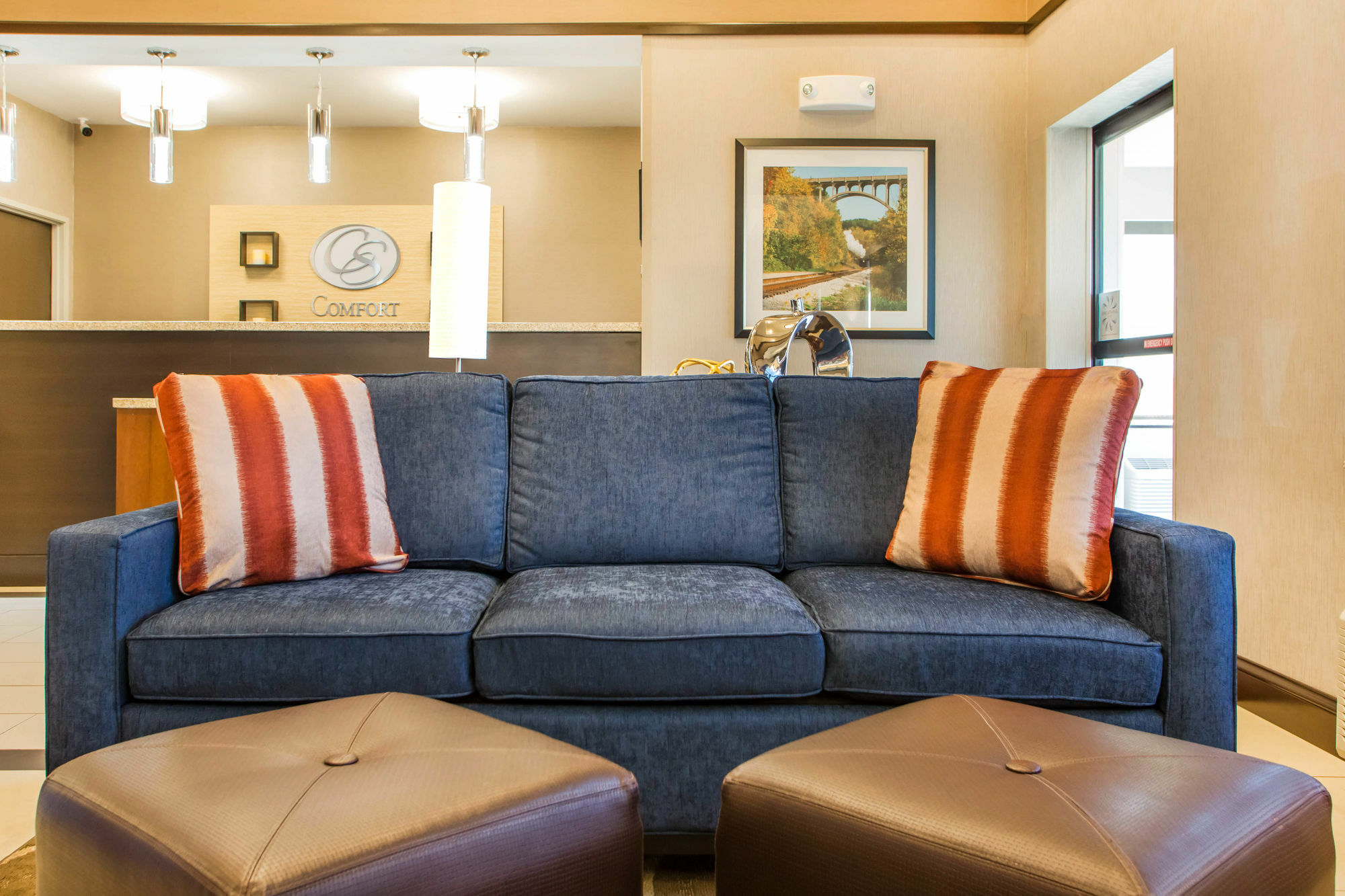 Comfort Suites Columbus West - Hilliard Esterno foto
